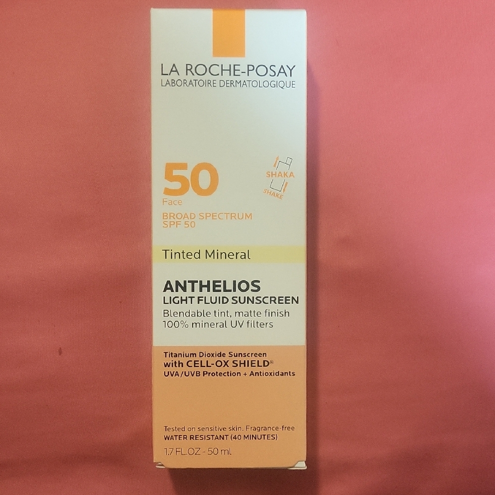 La Roche-Posay Anthelios Tinted Mineral Sunscreen